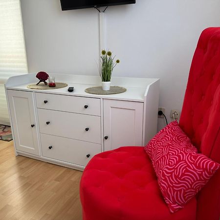 Apartments Maricic Banjol מראה חיצוני תמונה