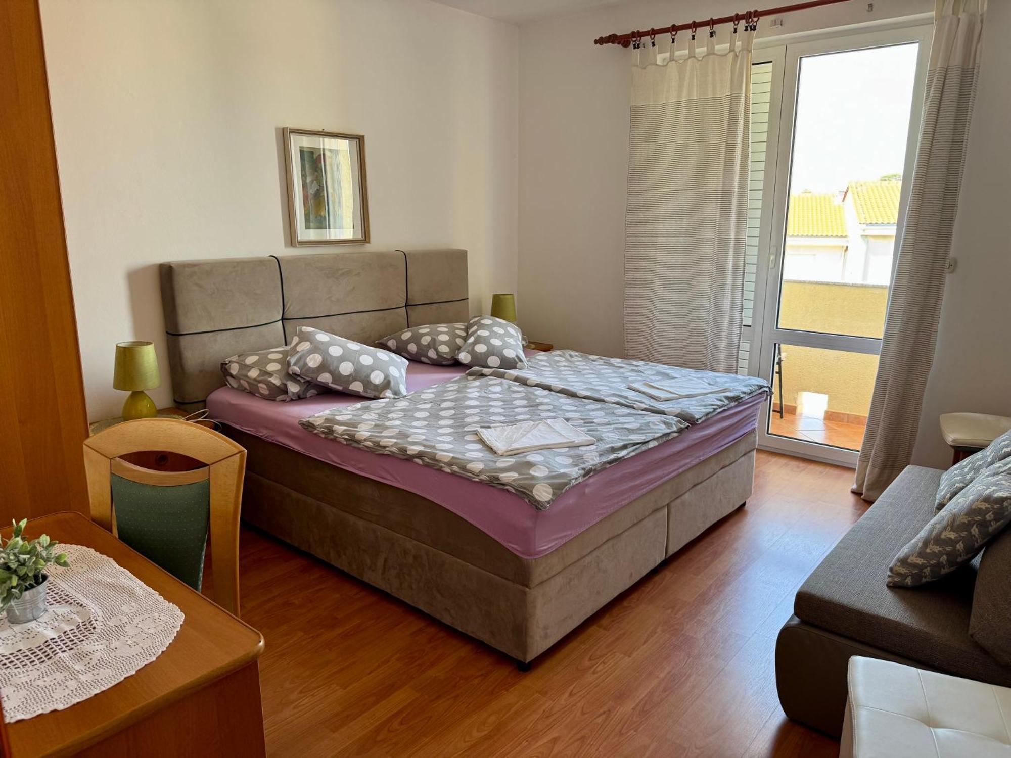 Apartments Maricic Banjol מראה חיצוני תמונה