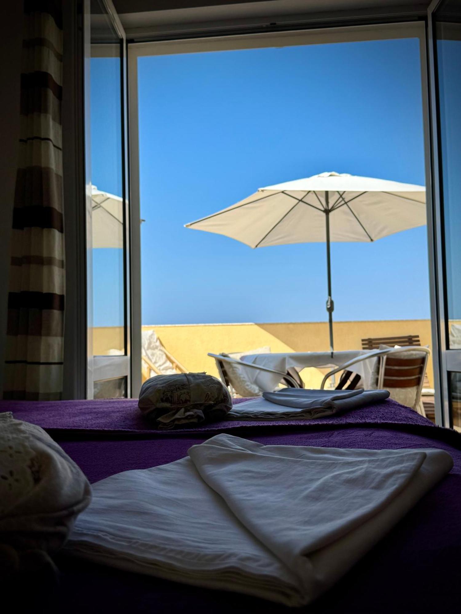 Apartments Maricic Banjol מראה חיצוני תמונה